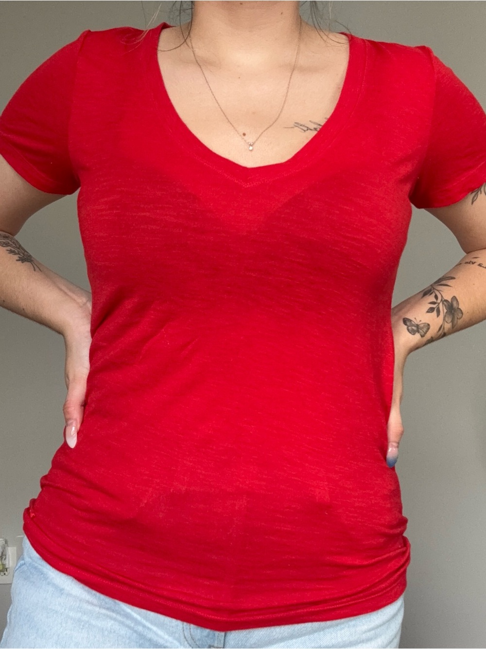 Victoria’s Secret PINK Red V-Neck Fitted Tee